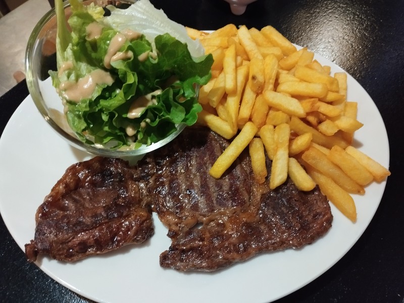 Le classique : Entrecôte frites